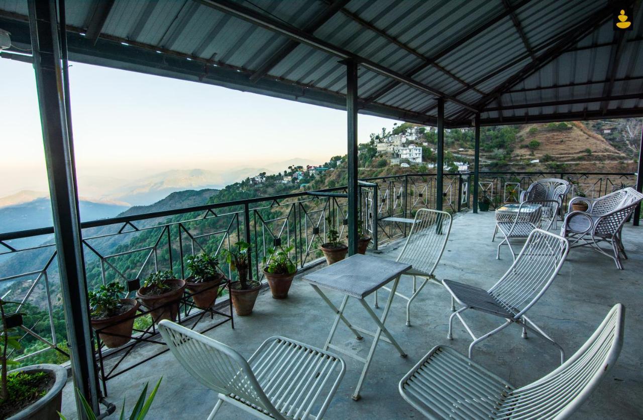 Livingstone 2Bhk Cozy Homestay In Kasauli Hills Ngoại thất bức ảnh
