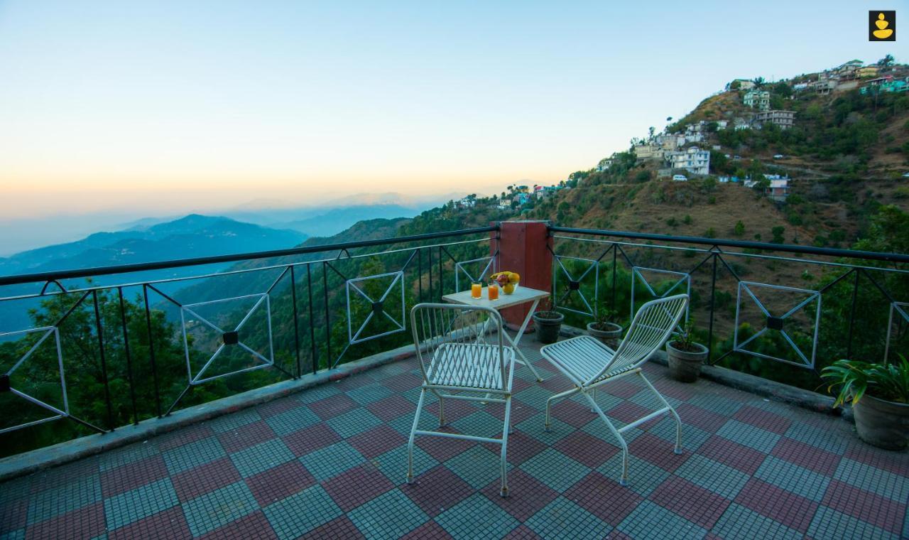 Livingstone 2Bhk Cozy Homestay In Kasauli Hills Ngoại thất bức ảnh